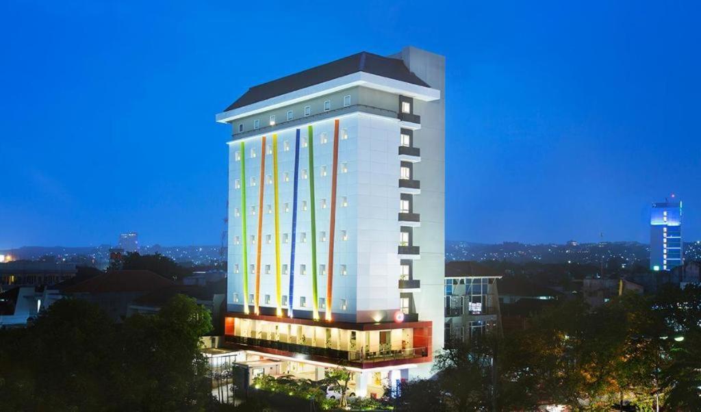 Amaris Simpang Lima 2*